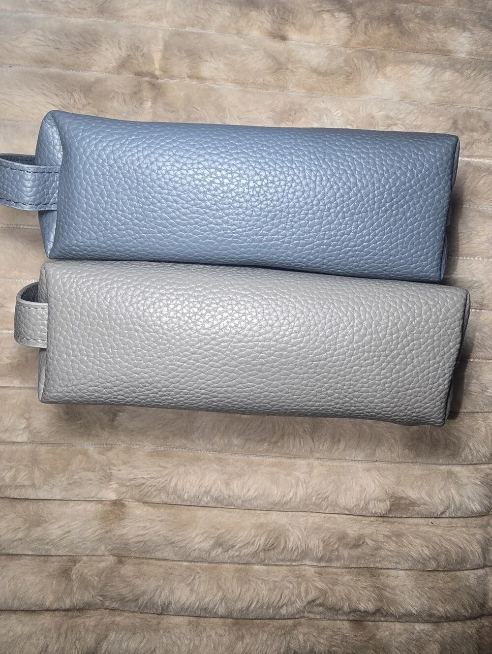 Therabody Leather Toiletry Bag Set — Blue and Gray